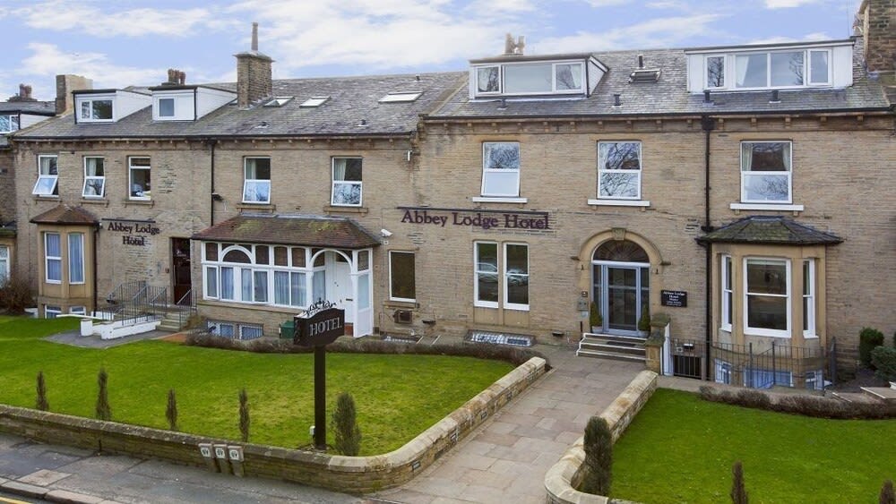 The Abbey Lodge Hotel 1