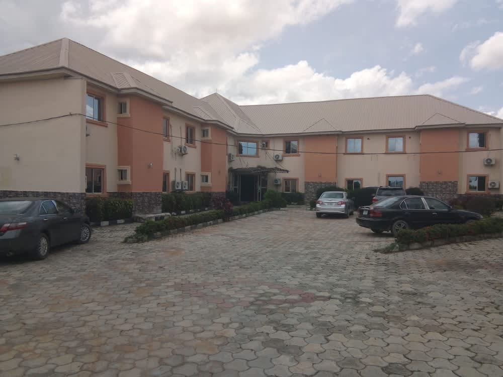 Prime Rose Hotel and Suites 1