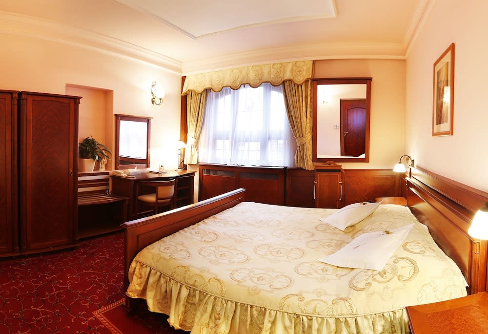 AGH Hotel 1