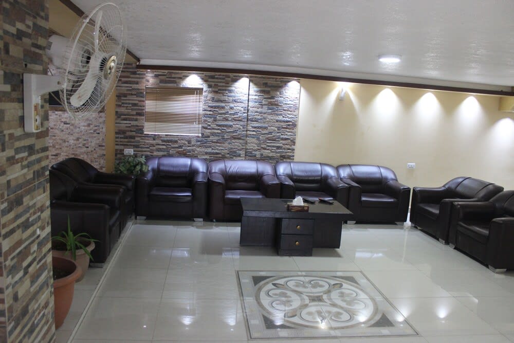 Sara Crown Hotel 1