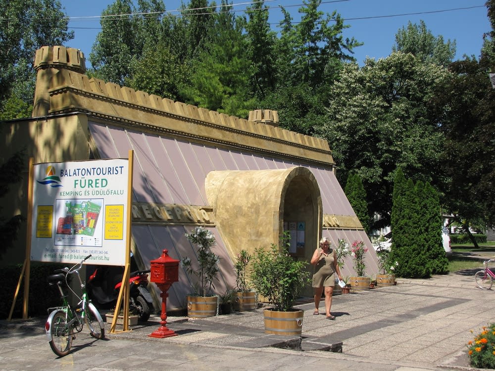 Balatontourist Füred Camping & Bungalows 2