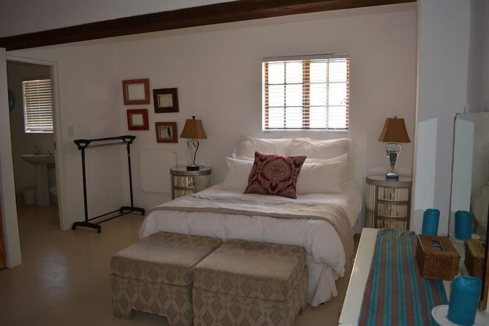 Gecko Cottages 2