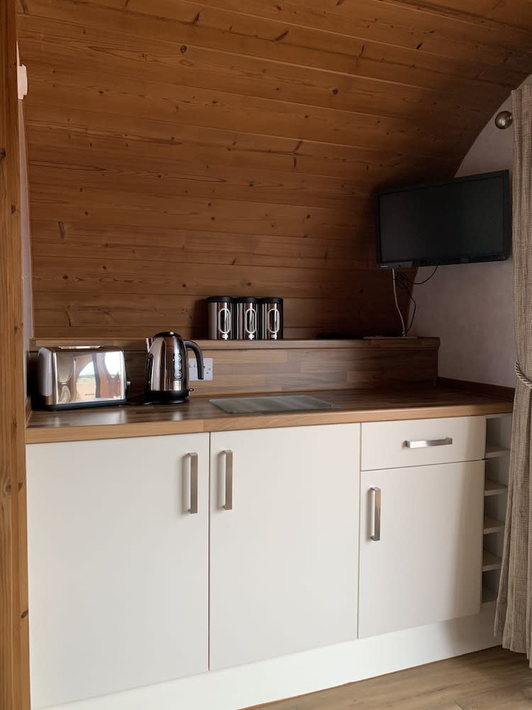 AC/DC Glamping 2