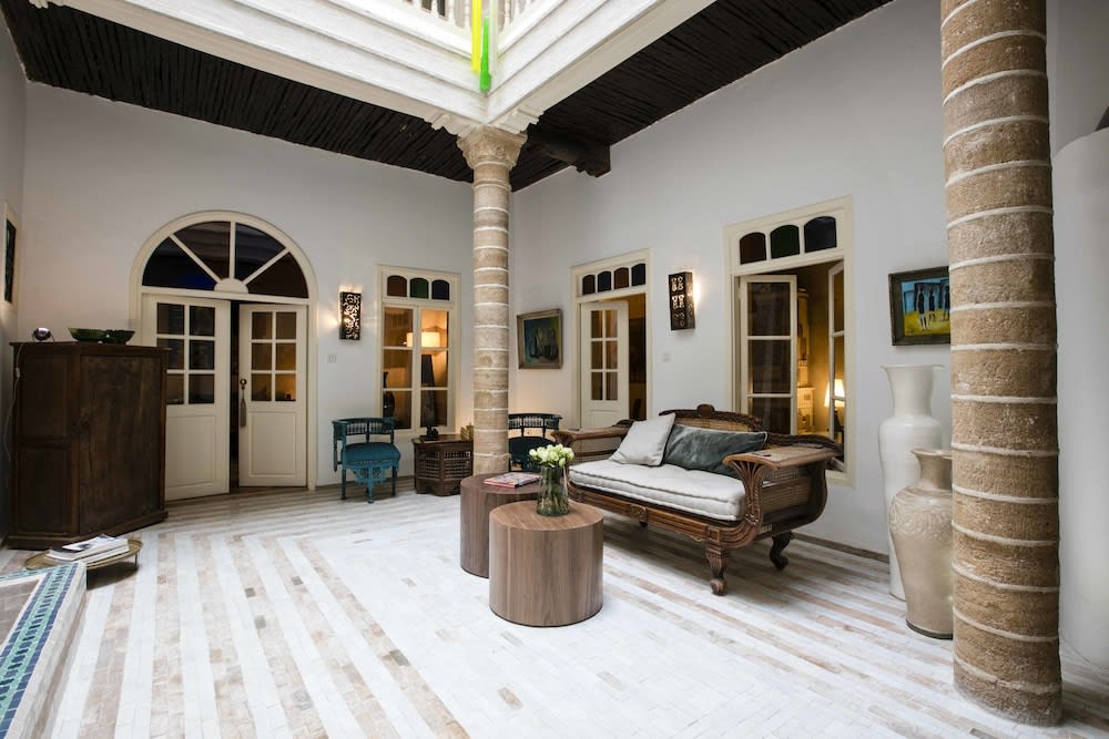 Riad Emotion 2