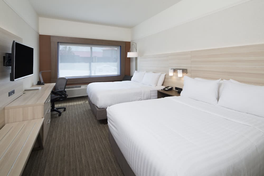 Holiday Inn Express & Suites MICHIGAN CITY by IHG 2