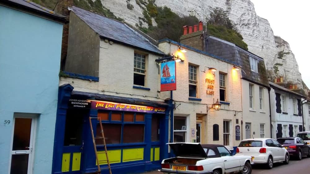 Dover Adventure Backpackers 1