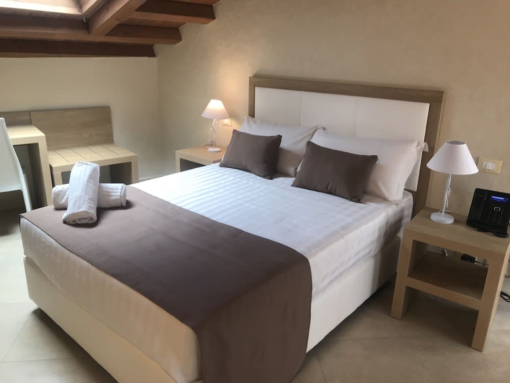 La Serenissima Hotel 5