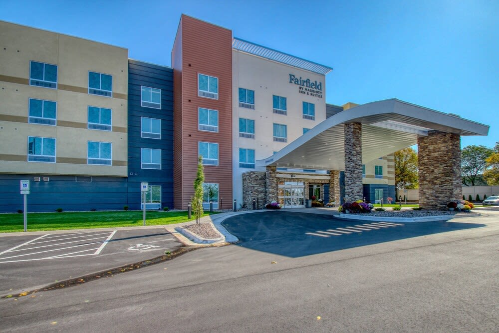 Fairfield Inn & Suites by Marriott Appleton 1