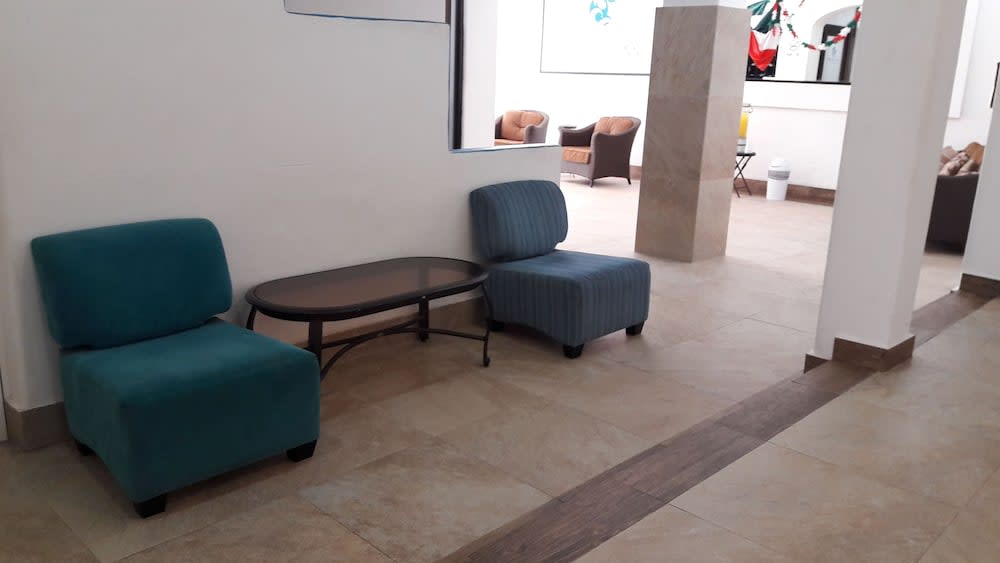 Pelicano Inn Playa del Carmen - Beachfront Hotel 4