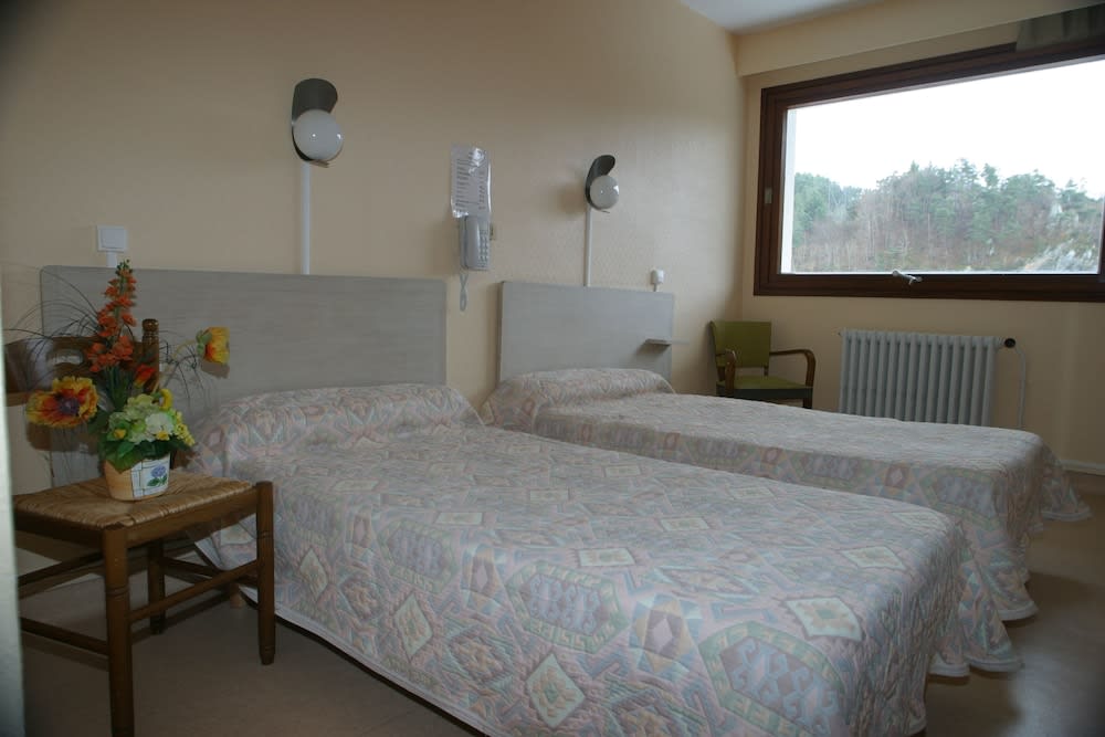 Garabit Hotel 2