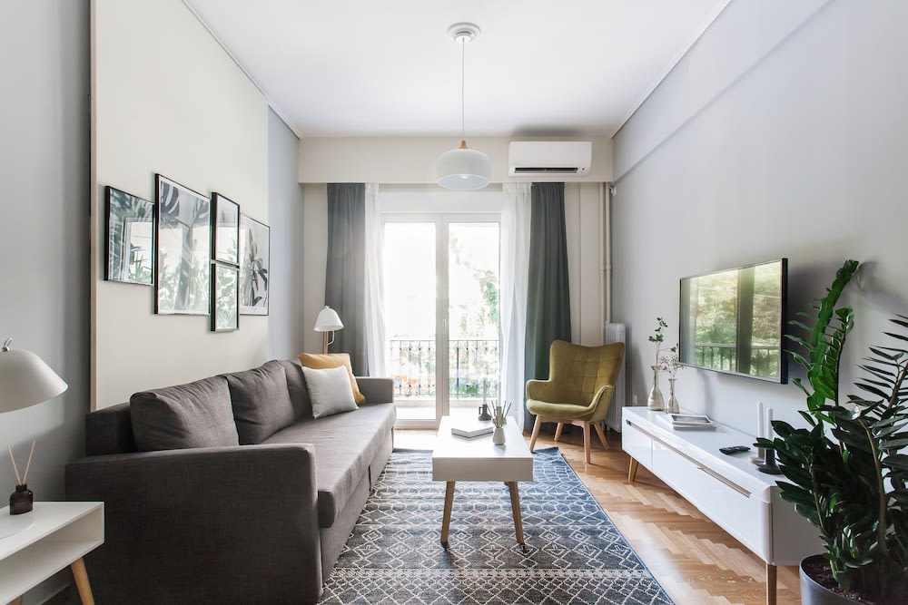 UPSTREET Charming & Comfy 2BD Apt-Acropolis 1