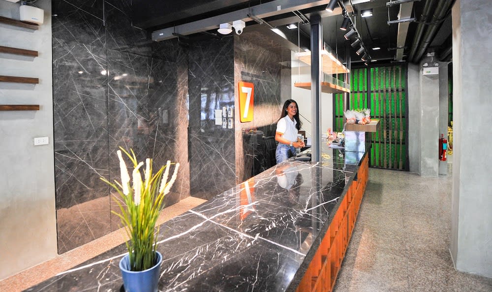 7 Days Premium Hotel at Icon Siam Station - No Parking 2