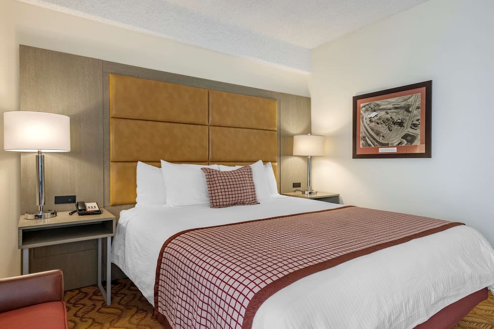 Best Western Plus Thousand Oaks Inn 4