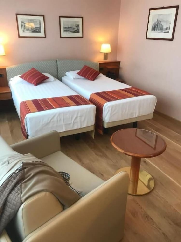 Crystal Hotel Varese 3