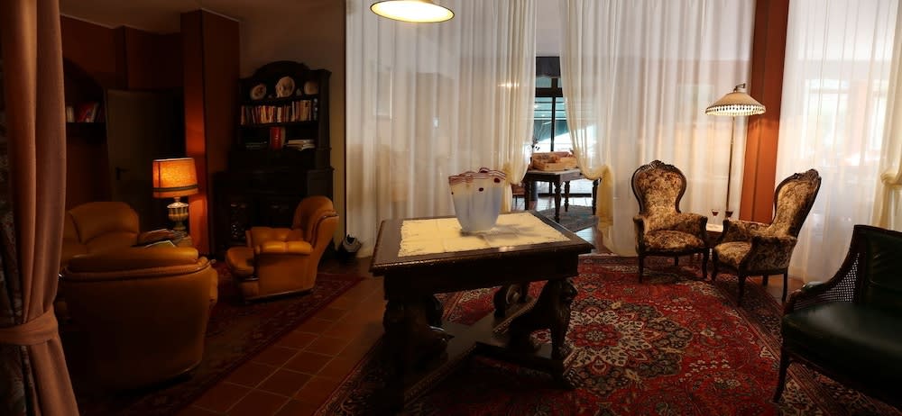 Villa San Carlo 2