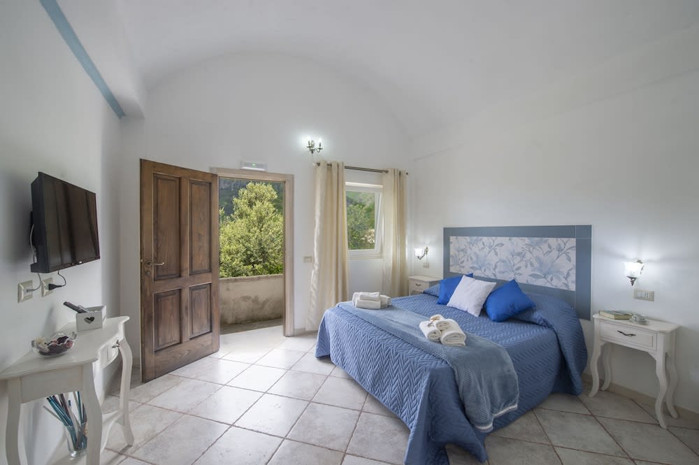 Il Mandorlo 1