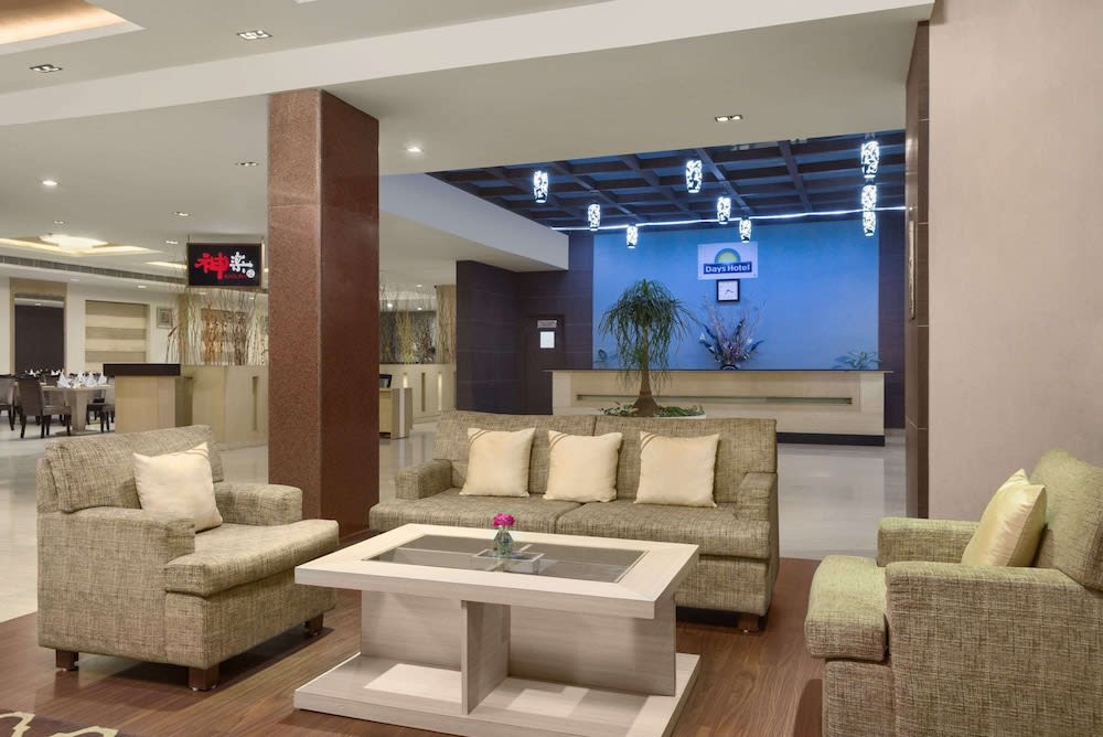 Days Hotel By Wyndham Neemrana 2