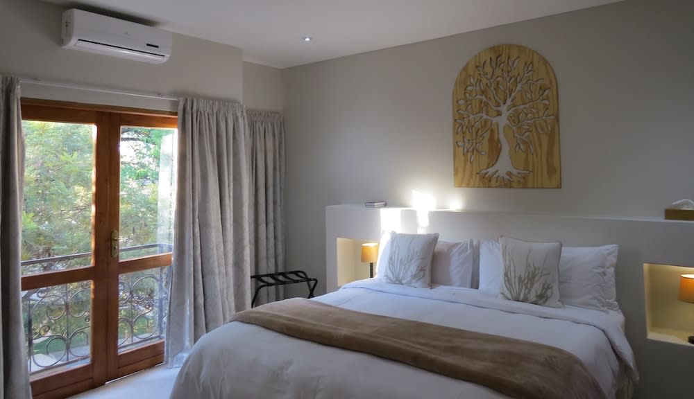 Dunton Guest House 2