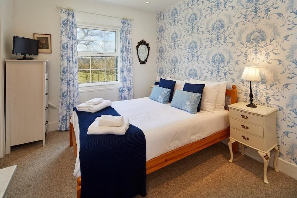 White Horse Farm Inn 4