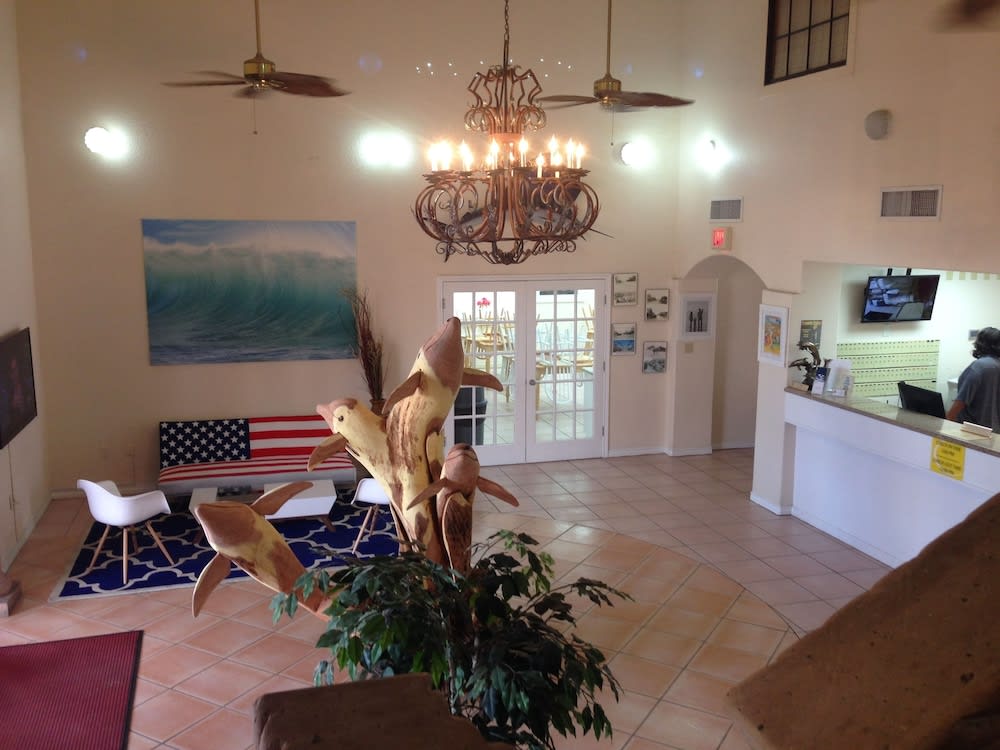 Super 8 by Wyndham South Padre Island 4