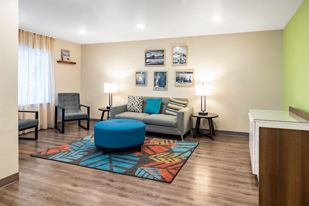 WoodSpring Suites Toledo Maumee 5