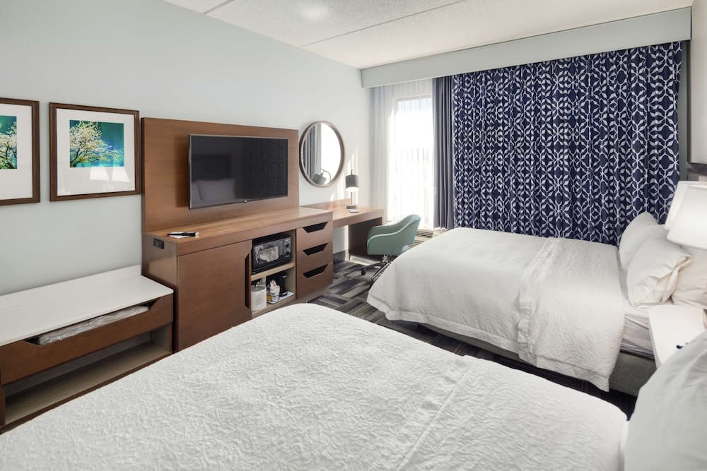 Hampton Inn Louisville - Northeast 3