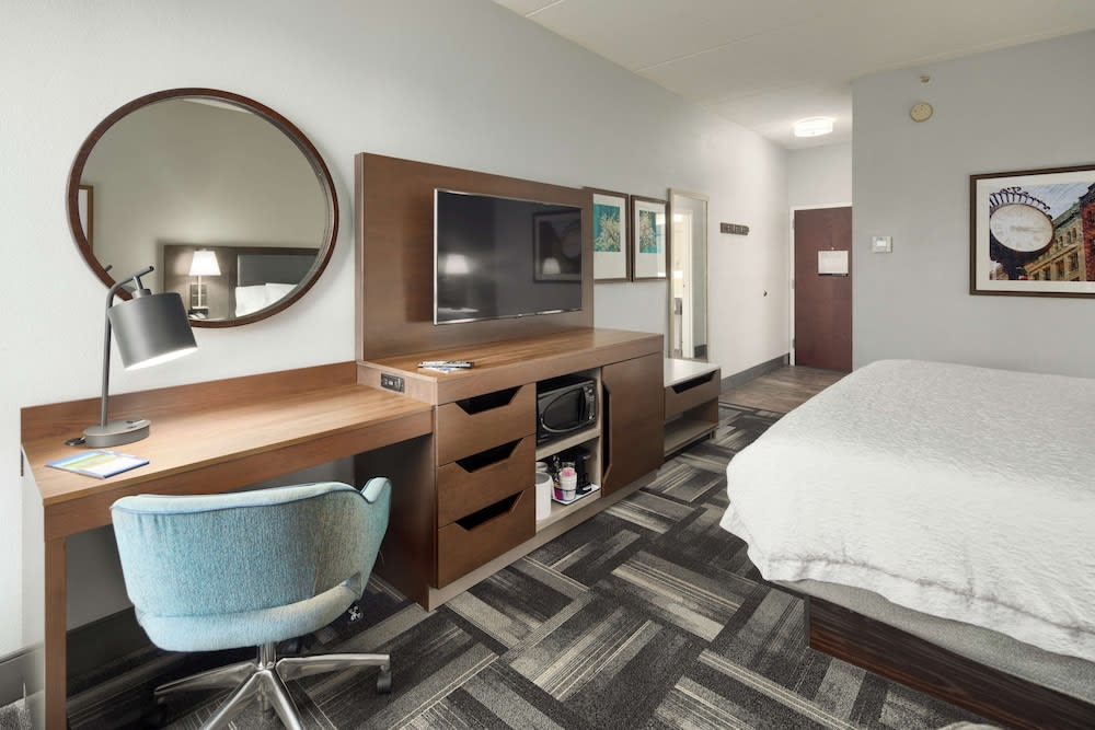 Hampton Inn Louisville - Northeast 5