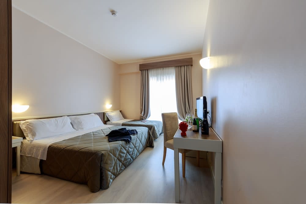 Hotel Mirasole International 4