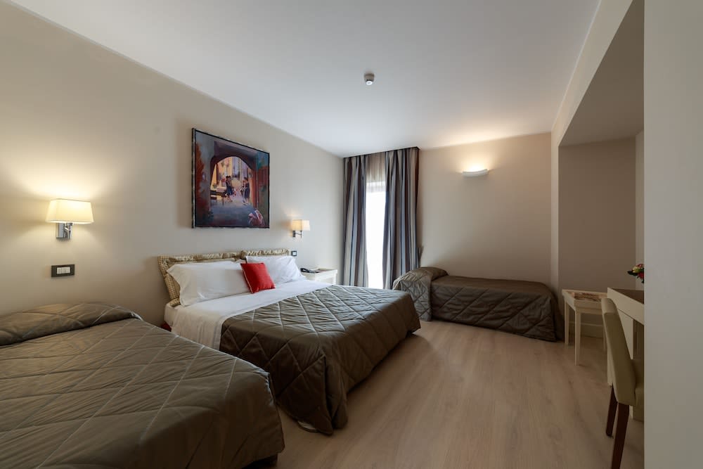 Hotel Mirasole International 3