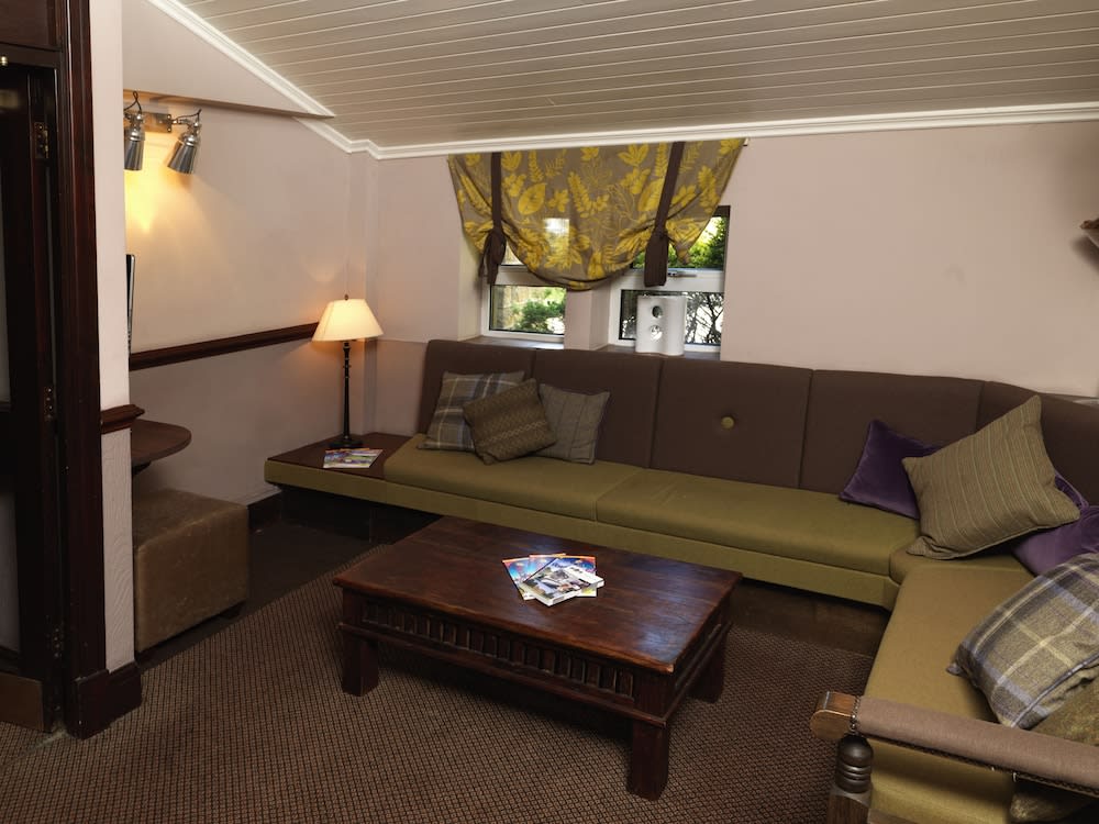 Pennine Manor Hotel 1