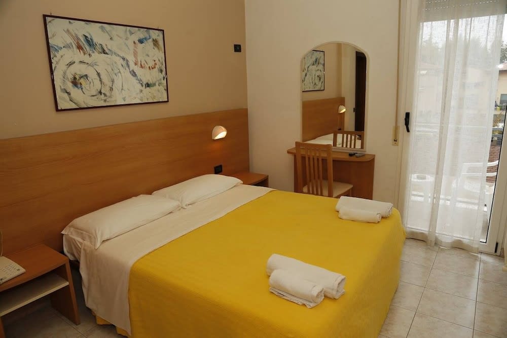 Hotel Villa Dina 4