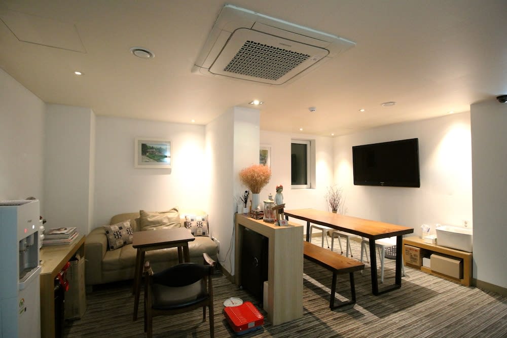 Hotel Irene City 2