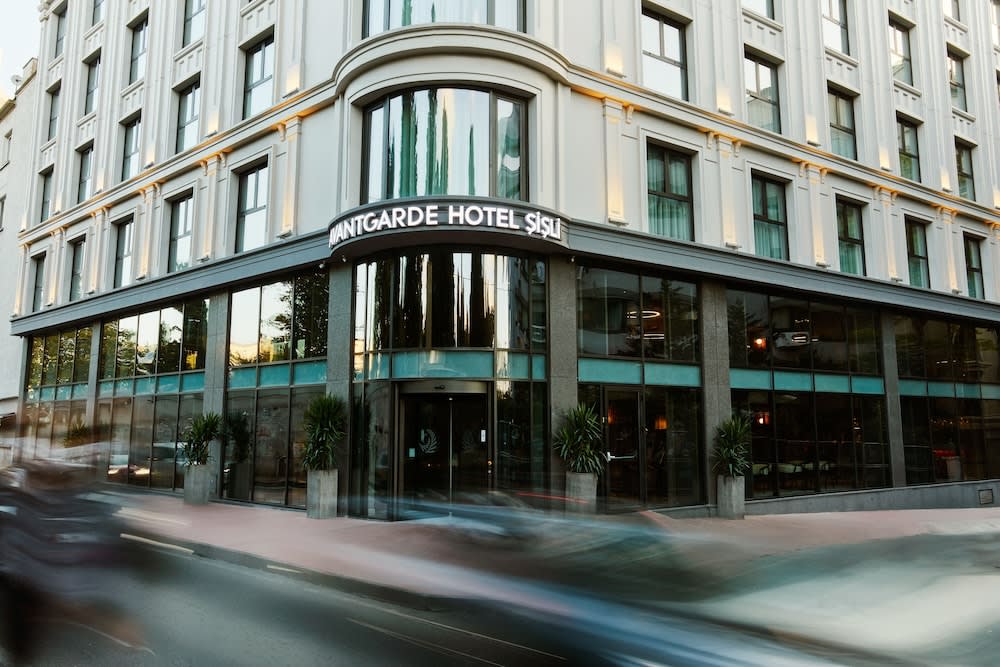 Avantgarde Urban Sisli 1