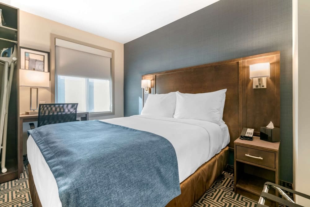 Quality Inn Centre-Ville 5