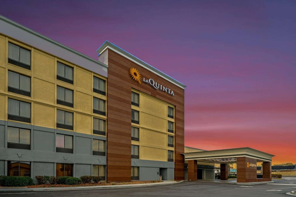La Quinta Inn by Wyndham Columbia SE Fort Jackson 1