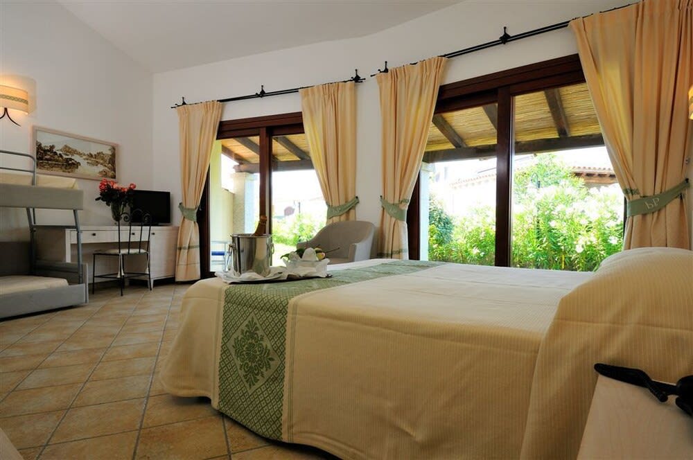 Hotel Baia Del Porto 3