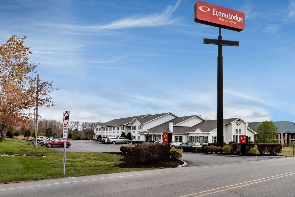 Econo Lodge Inn & Suites Dickson 1