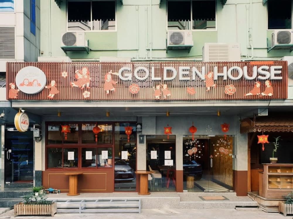 Golden House BTS Chidlom Bangkok 1