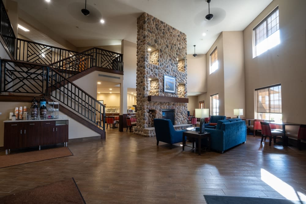Rapid River Lodge 2