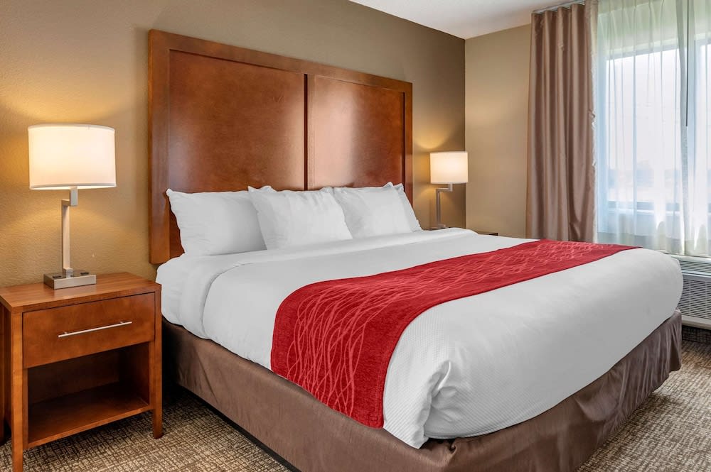 Comfort Inn La Porte 1