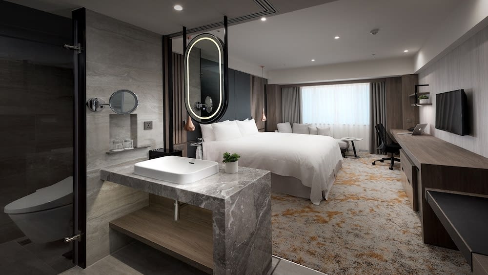 The Howard Plaza Hotel Kaohsiung 1