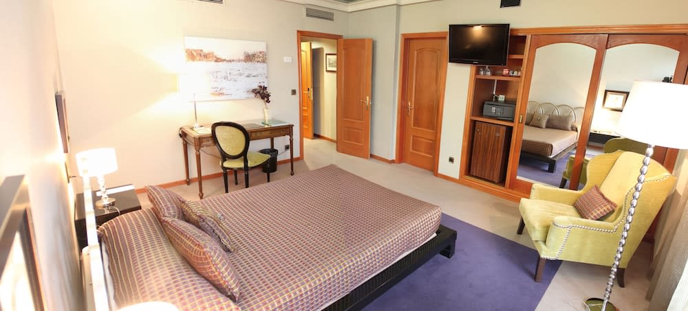 Hotel Ciudad de Vigo 5