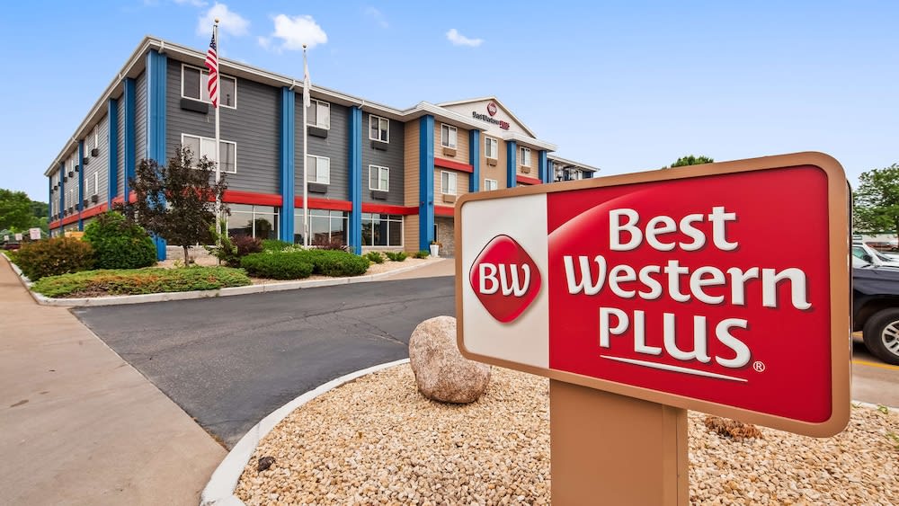 Best Western Plus Hudson I-94 1