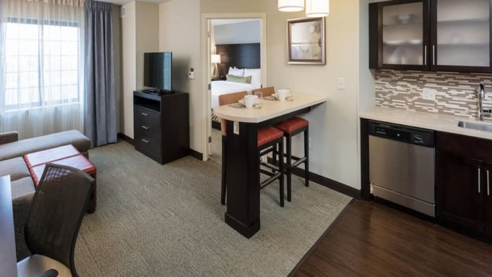 Staybridge Suites WICHITA FALLS by IHG 2