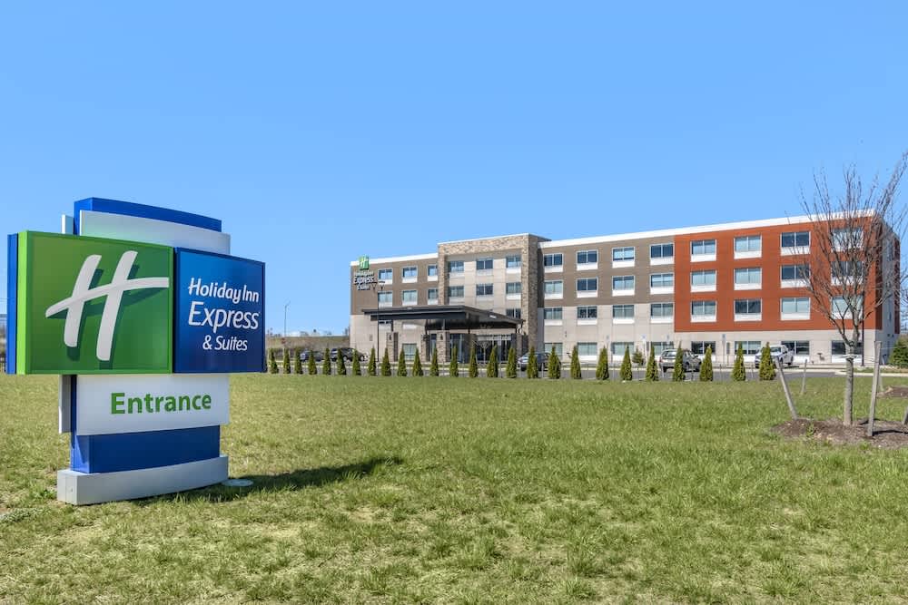 Holiday Inn Express & Suites CARLISLE SOUTHWEST – I-81 by IHG 1