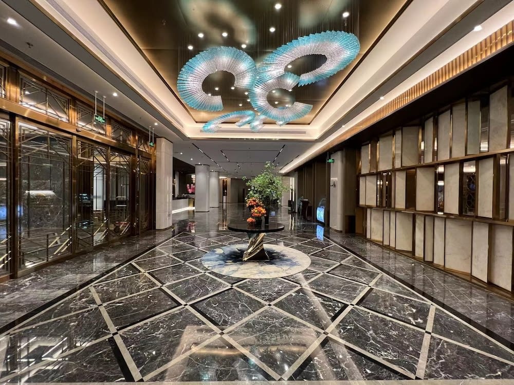 Howard Johnson Paragon Hotel Beijing Centra Provide tourism and ticketing service 2