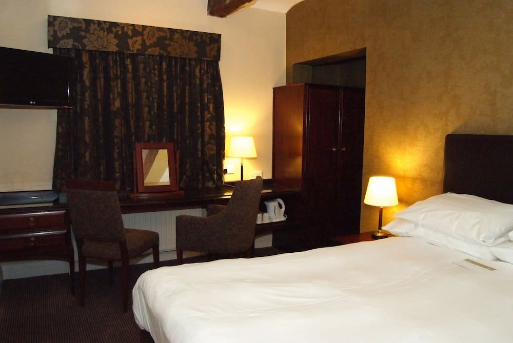 Manor Hotel by Greene King Inns 2