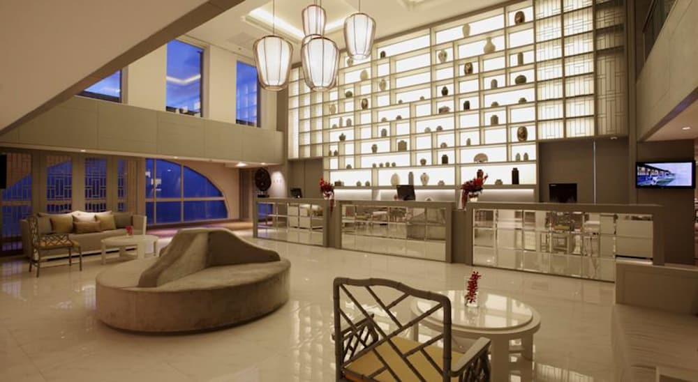 The Quarter Hualamphong by UHG 2