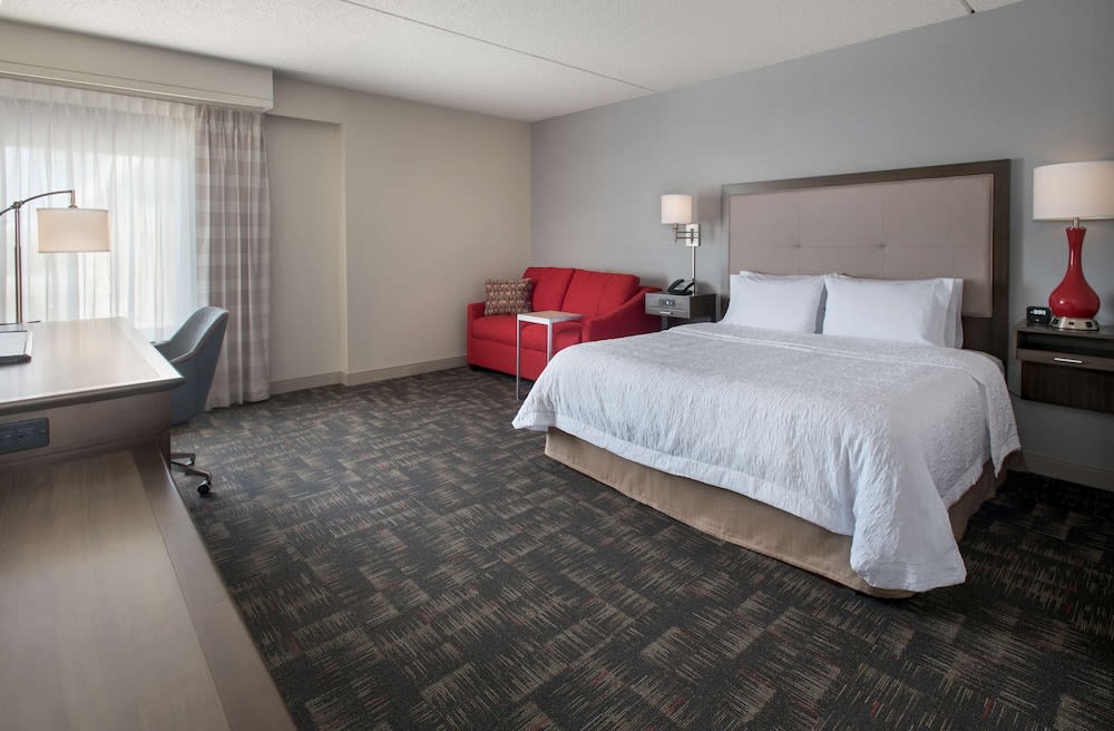 Hampton Inn Boston - Logan Airport 5