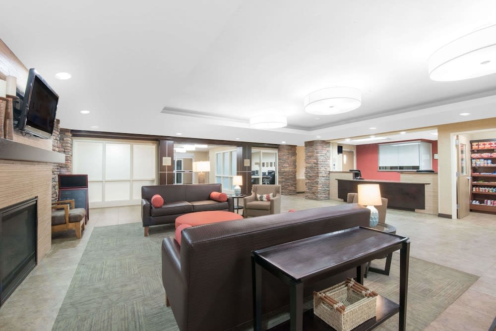 Hawthorn Suites by Wyndham Williston 1